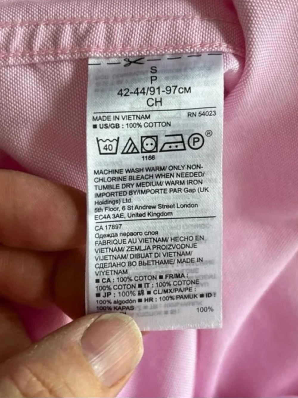 Banana Republic Men's Grant Fit Light Pink Button-Down Dress Shirt. Size Smal